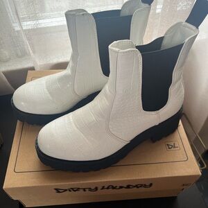 Dirty Laundry Chelsea Rain Boots